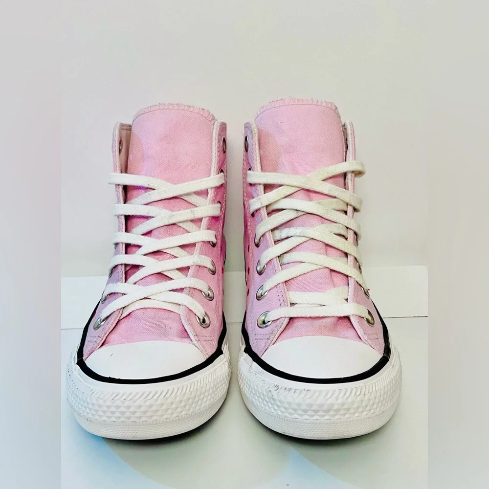 Converse Embroidered Hearts Cherry Blossom Limited Edition 6.5